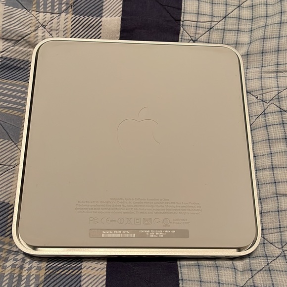 Apple TV 1st Generation 2008 (RARE VINTAGE) - Picture 13 of 14